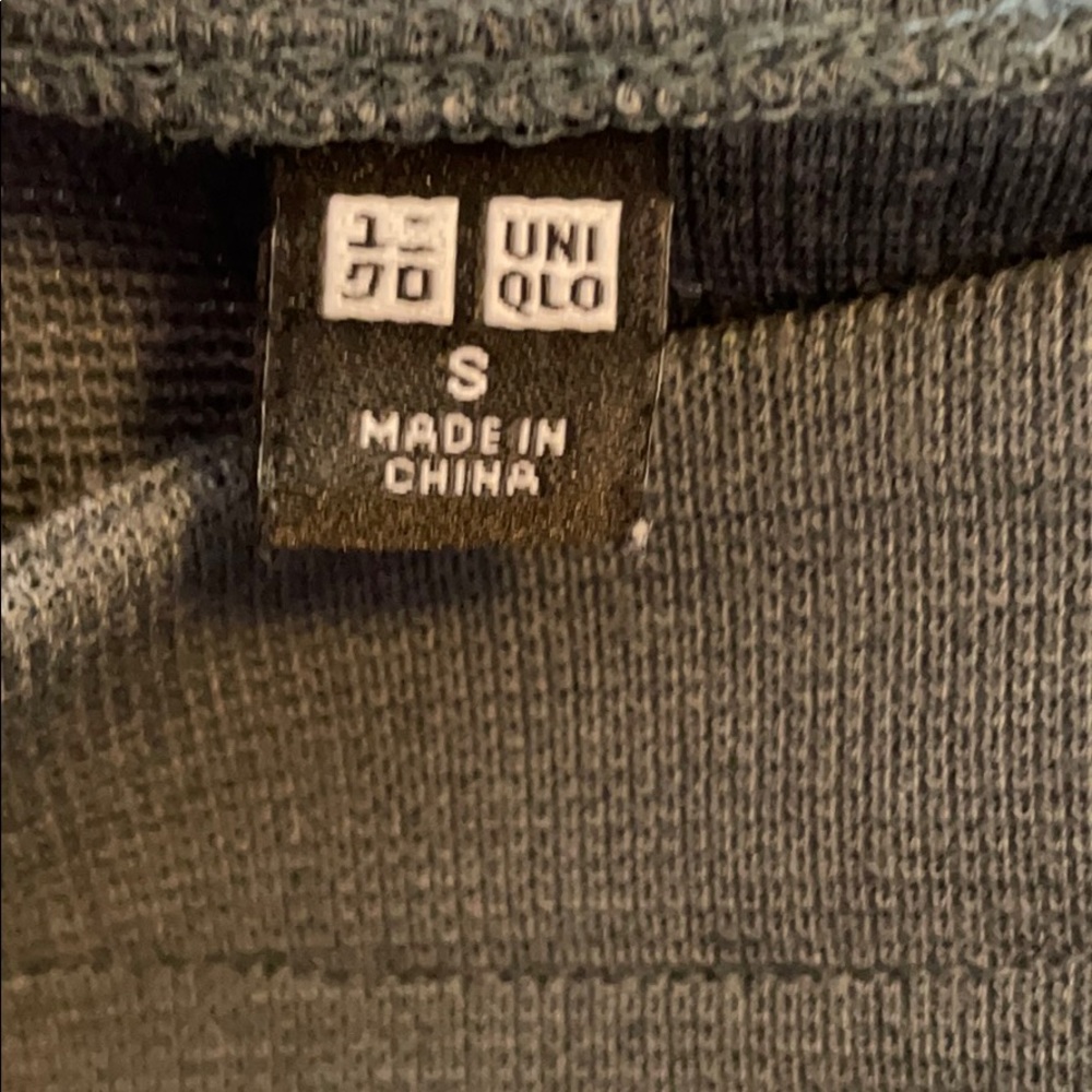 Uniqlo teal thick knit top - Picture 5 of 6